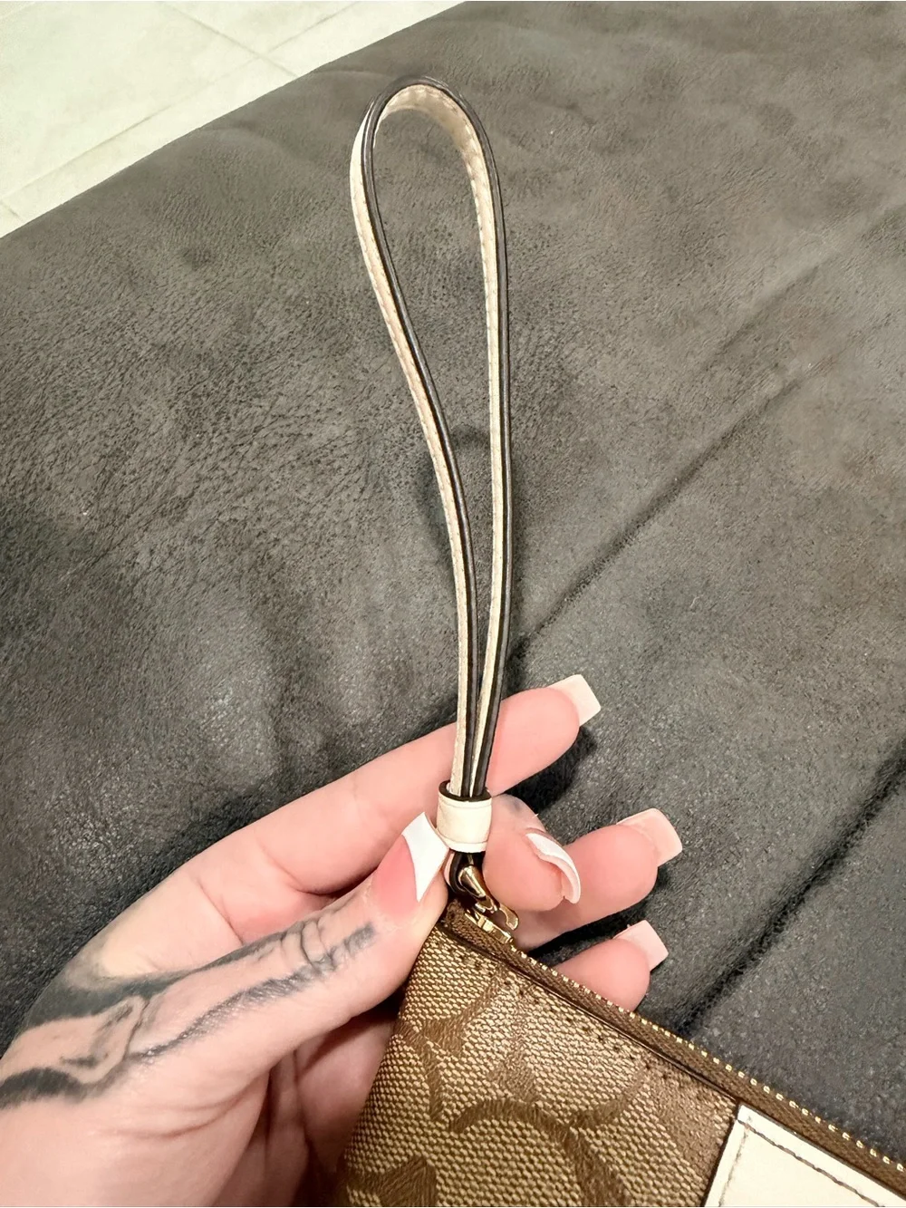 Authentic Coach Tan Signature Canvas Wristlet with Cream Center Stripe